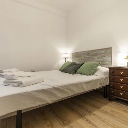 A41 - Olive Tree Street 1 Bed * ラゴス