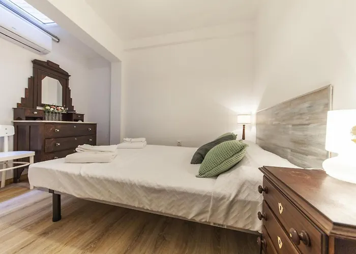 A41 - Olive Tree Street 1 Bed * Lagos